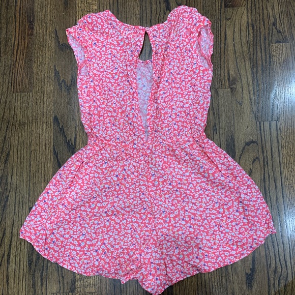 Like new Hollister Floral Romper Women’s Small - Picture 6 of 10